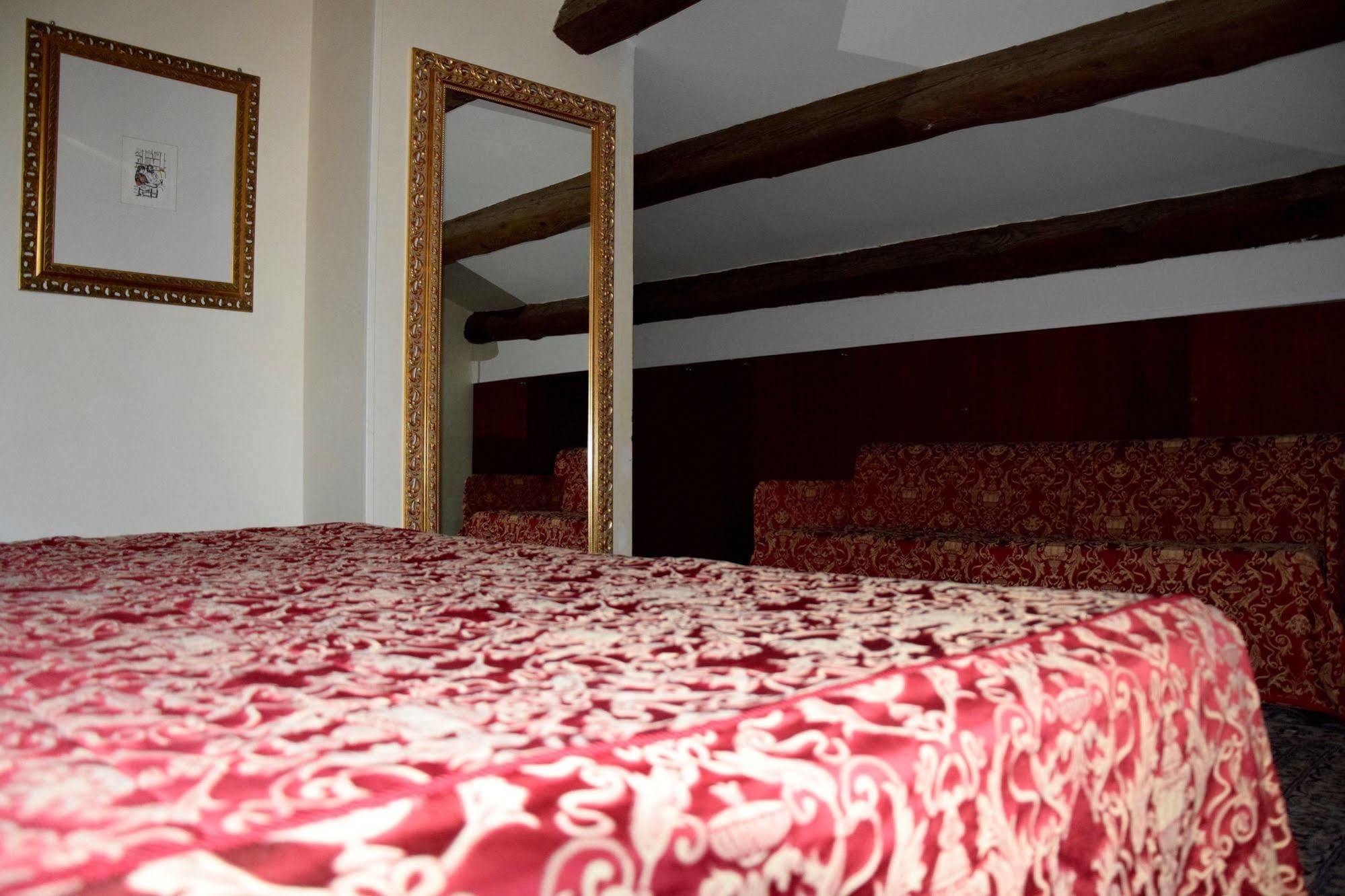 La Torre Hotel Moie Eksteriør billede